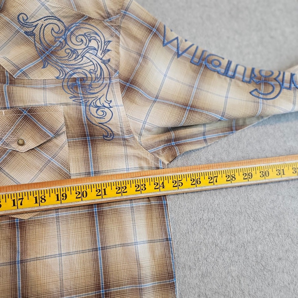 Wrangler Mens Plaid Western Pearl Snap Shirt Embroidered Rodeo Tan Blue L - Picture 11 of 16